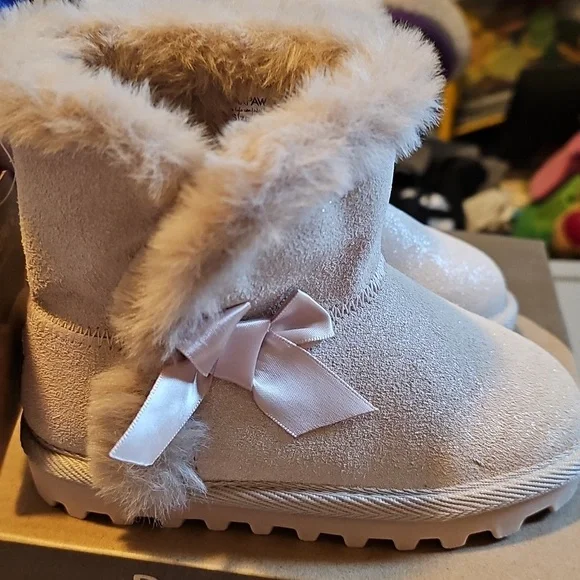 BEARPAW TODDLER GIRL FUR LINED REAL LEATHER ROSE GOLD GLITTER BOOTS SIZE 7 NWT - Picture 7 of 14